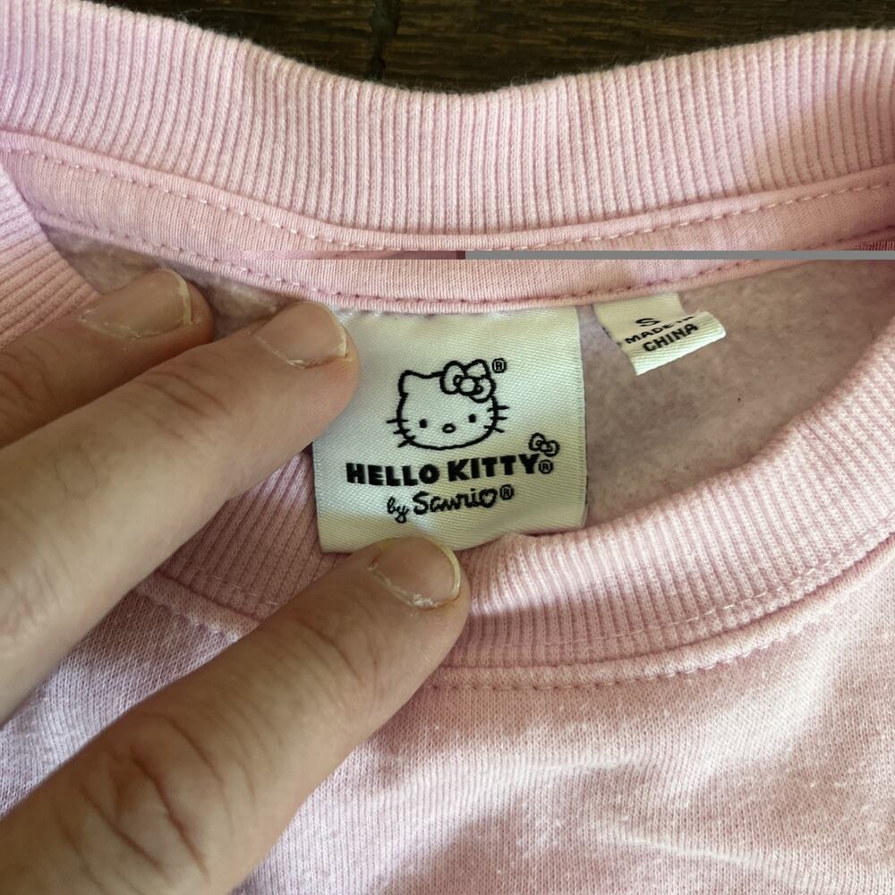Hello Kitty Sanrio Pink Sweatshirt Oversized Fit Crew Neck Women Size Small - Picture 6 of 9